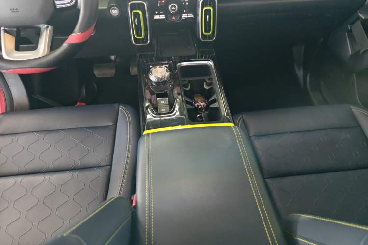 Used Haval DARGO 2021 1.5T DCT Two-Wheel Drive Border Collie Edition Gear Lever