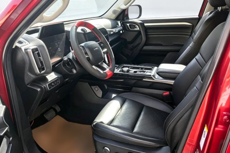 Used Haval DARGO 2021 2.0T DCT 4x4 Chinese Rural Dog Edition Interior 2