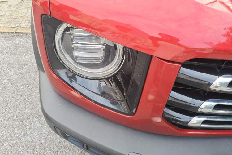 Used Haval DARGO 2021 1.5T DCT Two-Wheel Drive Border Collie Edition Right Front Headlight