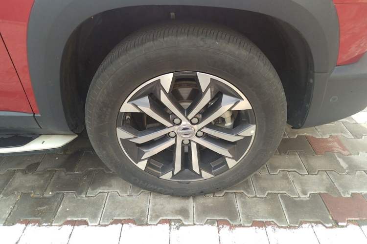 Used Haval DARGO 2021 1.5T DCT Two-Wheel Drive "Wangcai" Edition Right Front Wheel Hub