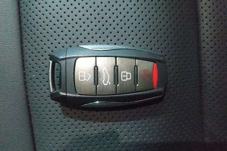 Used Haval DARGO 2021 2.0T DCT All-Wheel-Drive "Hao Tian Quan" Edition Vehicle Key