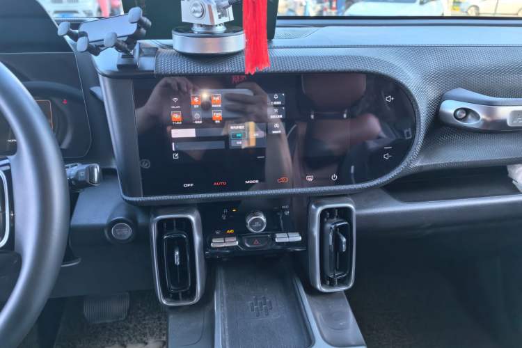 Used Haval DARGO 2021 1.5T DCT Two-Wheel Drive Husky Edition Audio And AC Panel