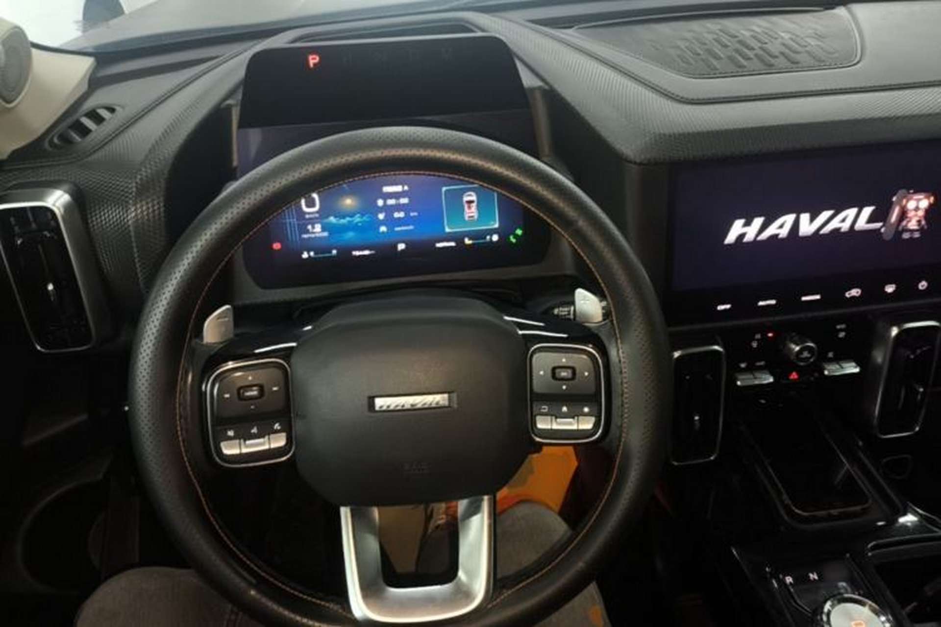 Used Haval DARGO 2021 Revised Version 1.5T DCT Two-Wheel Drive "Mǎquǎn" Edition Center Console