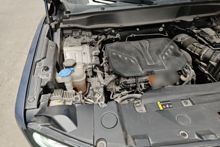 Used Haval DARGO 2021 2.0T DCT Two-Wheel Drive Chinese Mastiff Edition Engine Bay Right