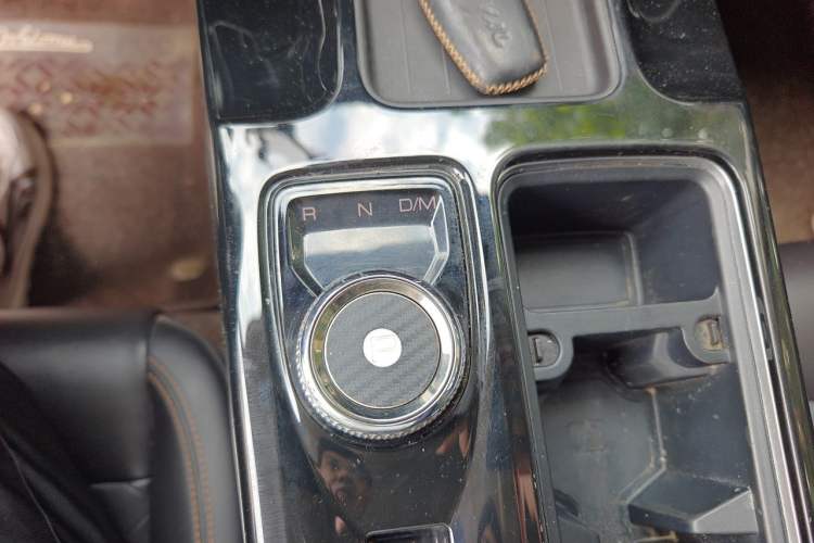 Used Haval DARGO 2021 1.5T DCT Two-Wheel Drive "Mǎquǎn" Edition Gear Lever