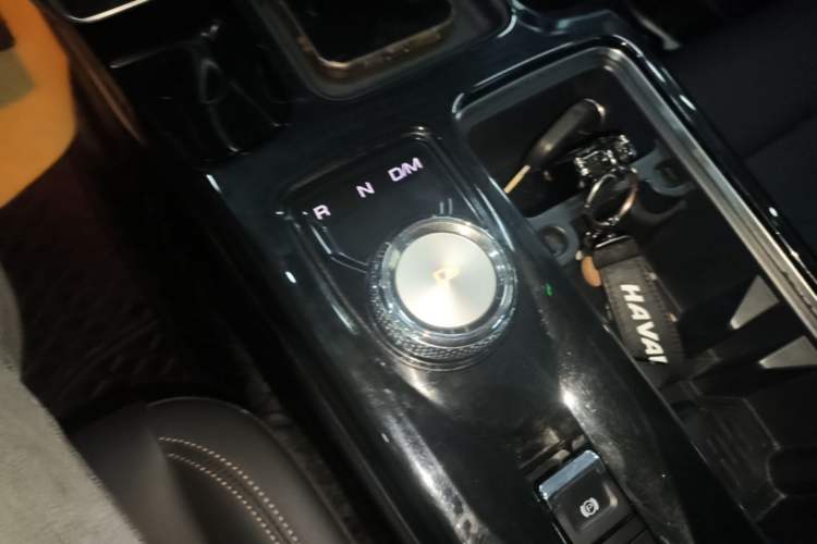Used Haval DARGO 2021 Revised Version 1.5T DCT Two-Wheel Drive "Mǎquǎn" Edition Gear Lever