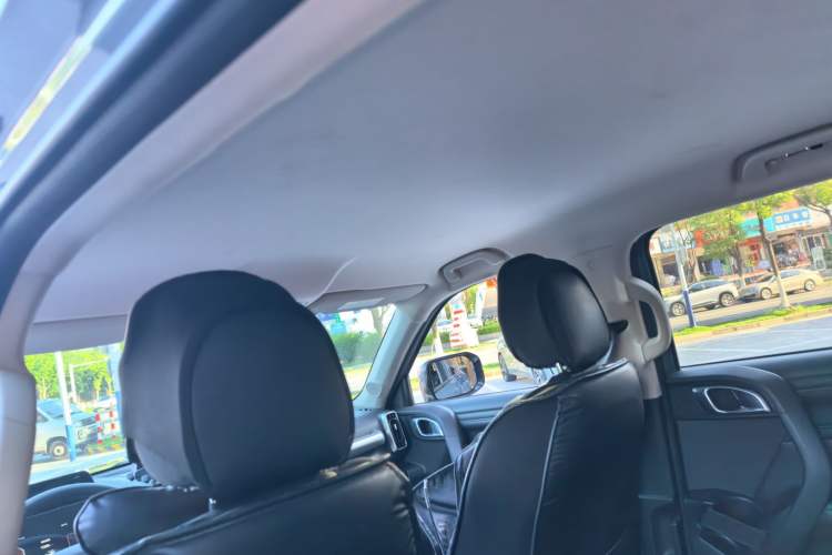 Used Haval DARGO 2021 1.5T DCT Two-Wheel Drive Husky Edition Headliner