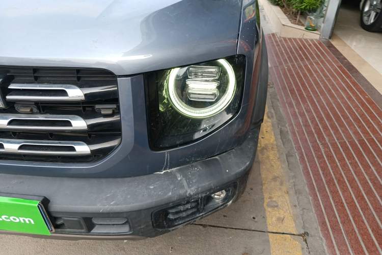 Used Haval DARGO 2021 1.5T DCT Two-Wheel Drive Labrador Edition Left Front Headlight