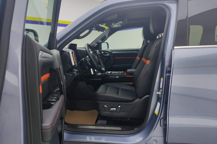 Used Haval DARGO 2021 2.0T DCT 4x4 Chinese Rural Dog Edition Left Front Seat
