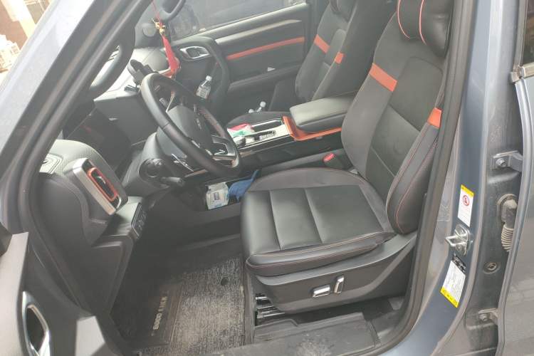 Used Haval DARGO 2021 2.0T DCT All-Wheel-Drive "Hao Tian Quan" Edition Left Front Seat