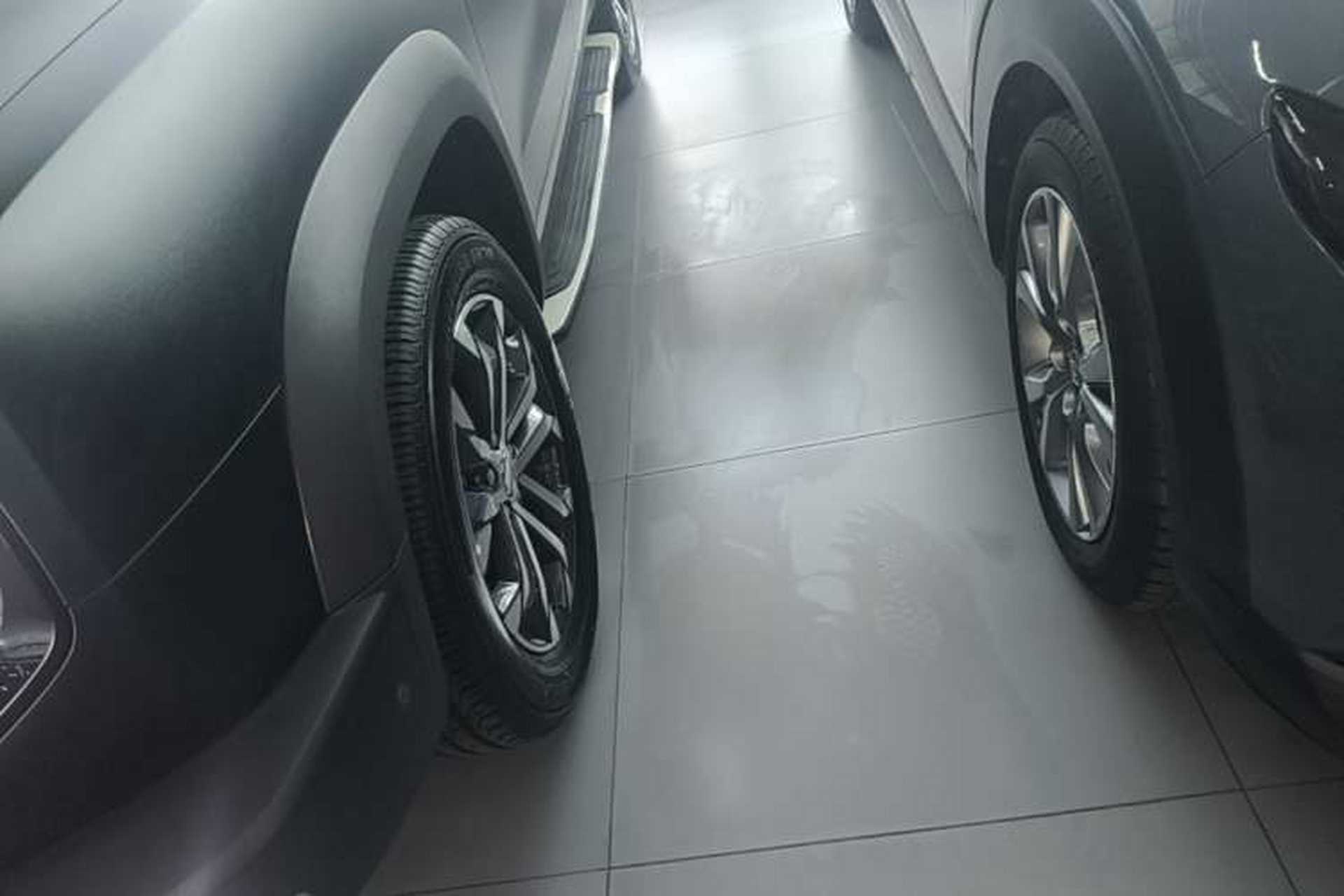 Used Haval DARGO 2021 Revised Version 1.5T DCT Two-Wheel Drive "Mǎquǎn" Edition Left Front Wheel Hub