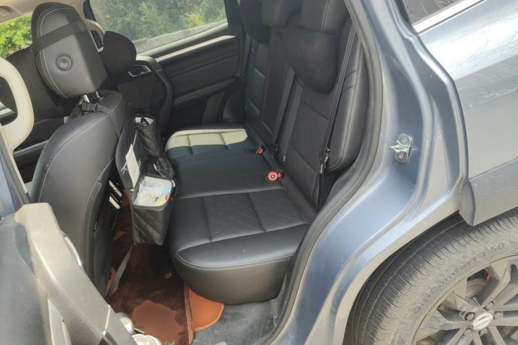 Used Haval DARGO 2021 2.0T DCT Two-Wheel Drive Chinese Mastiff Edition Left Rear Seat