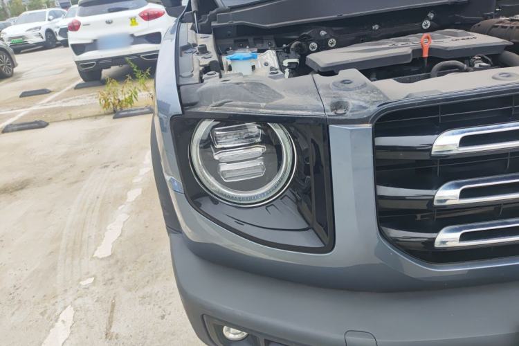 Used Haval DARGO 2021 1.5T DCT Two-Wheel Drive Labrador Edition Right Front Headlight