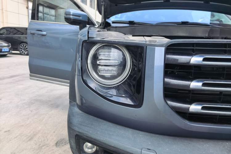 Used Haval DARGO 2021 2.0T DCT 4x4 Chinese Rural Dog Edition Right Front Headlight