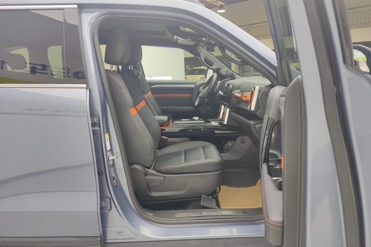 Used Haval DARGO 2021 2.0T DCT 4x4 Chinese Rural Dog Edition Right Front Seat