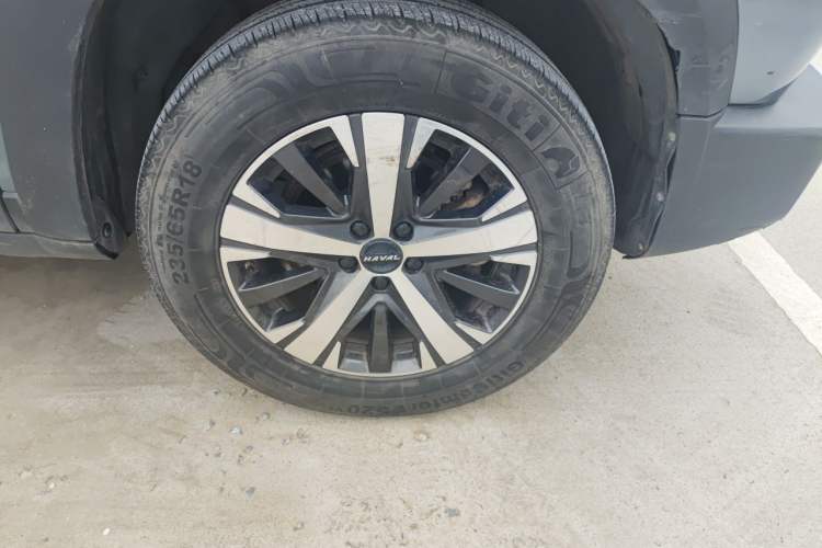 Used Haval DARGO 2021 1.5T DCT Two-Wheel Drive Labrador Edition Right Front Wheel Hub