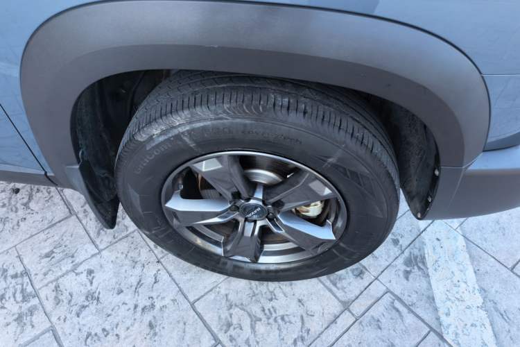 Used Haval DARGO 2021 1.5T DCT Two-Wheel Drive Husky Edition Right Front Wheel Hub