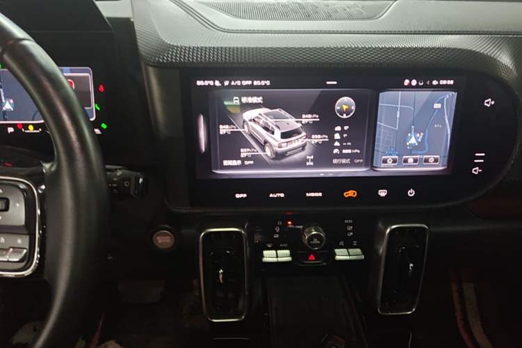 Used Haval DARGO 2021 Revised Version 2.0T DCT Four-Wheel Drive "Hao Tian Que" Edition Audio And AC Panel