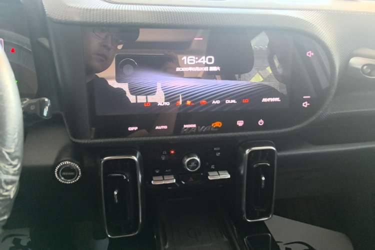 Used Haval DARGO 2021 1.5T DCT Two-Wheel Drive "Mǎquǎn" Edition Audio And AC Panel
