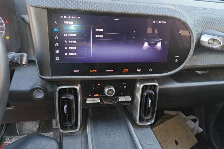 Used Haval DARGO 2021 1.5T DCT Two-Wheel Drive Labrador Edition Audio And AC Panel
