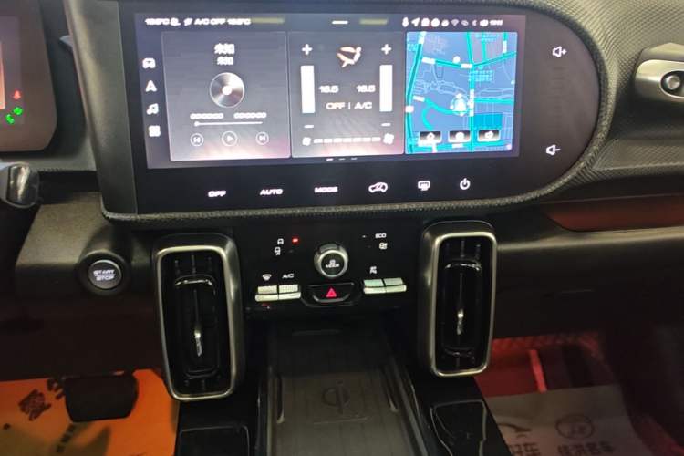 Used Haval DARGO 2021 1.5T DCT Two-Wheel Drive "Mǎquǎn" Edition Audio And AC Panel