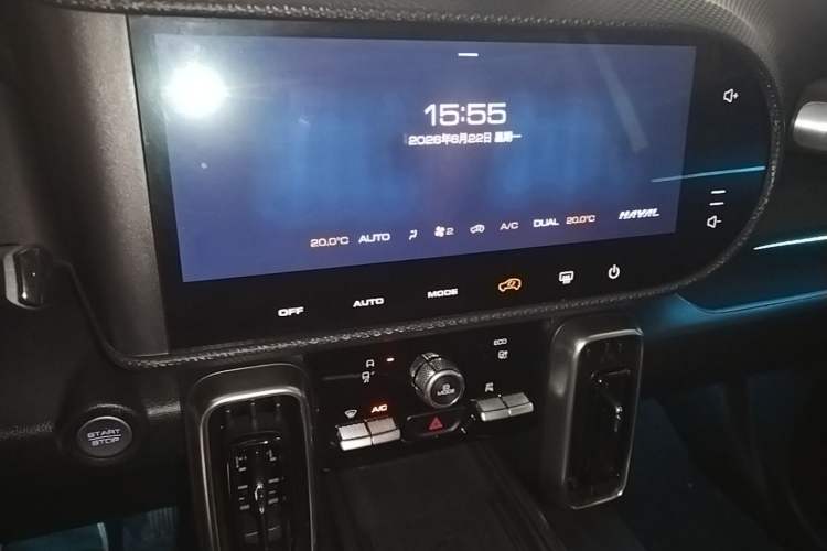 Used Haval DARGO 2021 2.0T DCT Two-Wheel Drive Chinese Mastiff Edition Audio And AC Panel