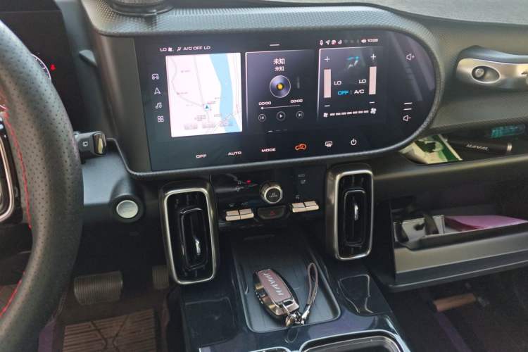 Used Haval DARGO 2021 Revised Version 1.5T DCT Two-Wheel Drive "Mǎquǎn" Edition Audio And AC Panel