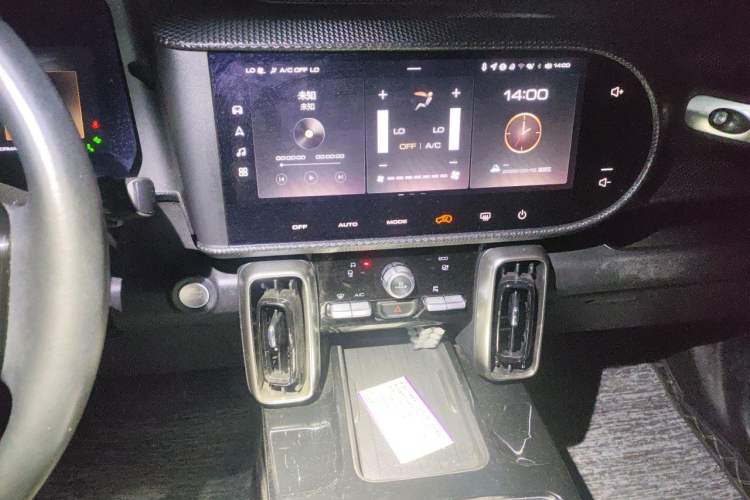 Used Haval DARGO 2021 Revised Version 1.5T DCT Two-Wheel Drive "Mǎquǎn" Edition Audio And AC Panel
