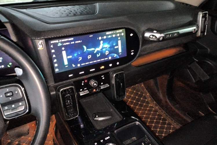 Used Haval DARGO 2021 1.5T DCT Two-Wheel Drive "Mǎquǎn" Edition Audio And AC Panel