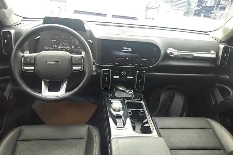 Used Haval DARGO 2021 2.0T DCT 4x4 Chinese Rural Dog Edition Center Console