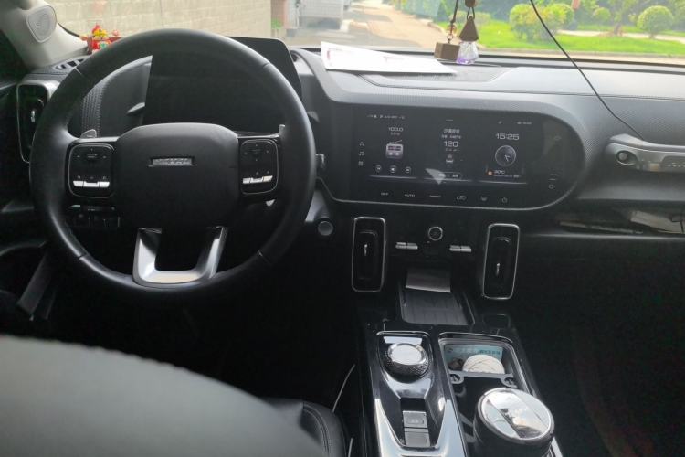 Used Haval DARGO 2021 1.5T DCT Two-Wheel Drive Border Collie Edition Center Console