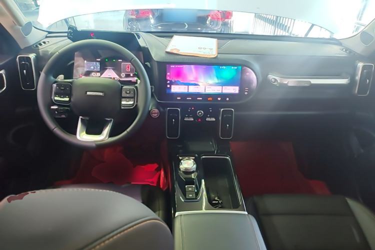 Used Haval DARGO 2021 1.5T DCT Two-Wheel Drive "Mǎquǎn" Edition Center Console