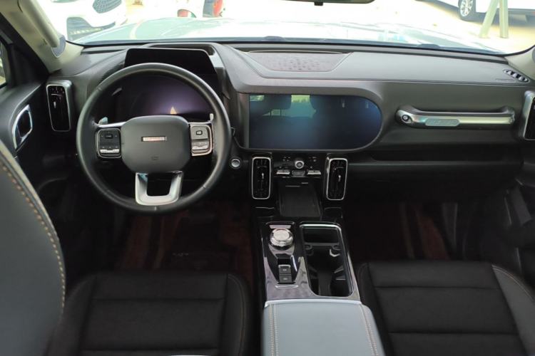 Used Haval DARGO 2021 1.5T DCT Two-Wheel Drive Border Collie Edition Center Console