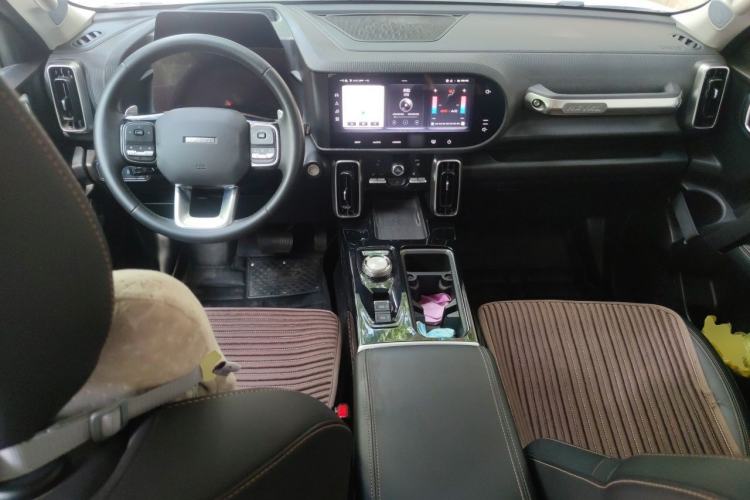 Used Haval DARGO 2021 1.5T DCT Two-Wheel Drive "Mǎquǎn" Edition Center Console