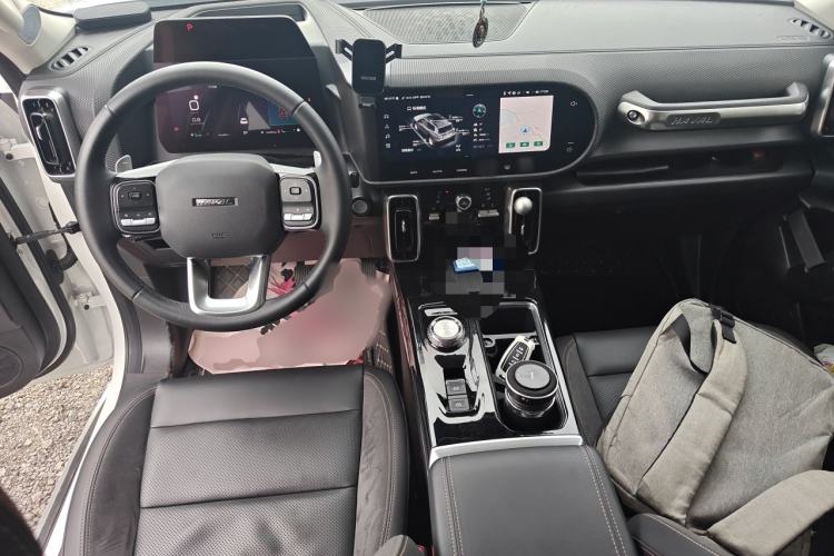 Used Haval DARGO 2021 2.0T DCT All-Wheel-Drive "Hao Tian Quan" Edition Center Console