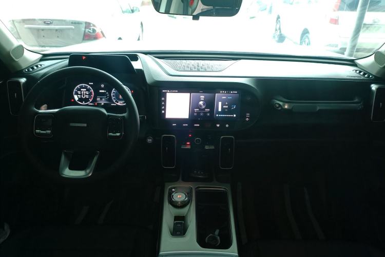 Used Haval DARGO 2021 1.5T DCT Two-Wheel Drive Labrador Edition Center Console