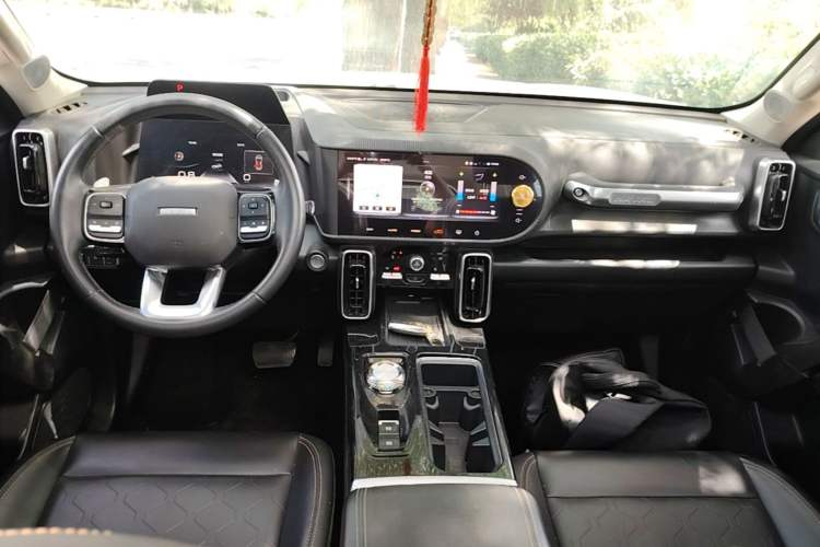 Used Haval DARGO 2021 1.5T DCT Two-Wheel Drive "Mǎquǎn" Edition Center Console
