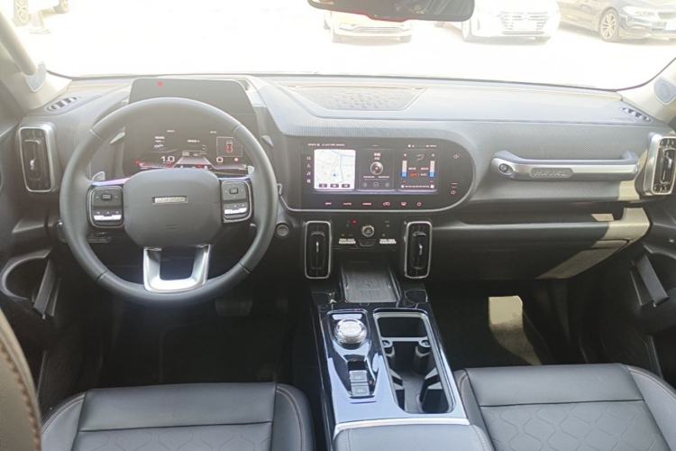 Used Haval DARGO 2021 1.5T DCT Two-Wheel Drive "Wangcai" Edition Center Console