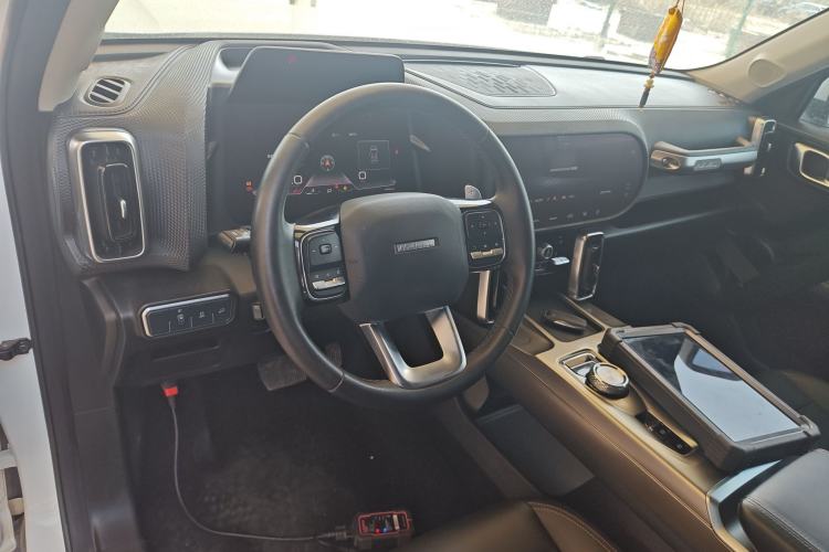 Used Haval DARGO 2021 1.5T DCT Two-Wheel Drive Labrador Edition Center Console