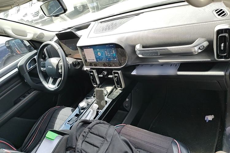 Used Haval DARGO 2021 Revised Version 1.5T DCT Two-Wheel Drive "Mǎquǎn" Edition Center Console
