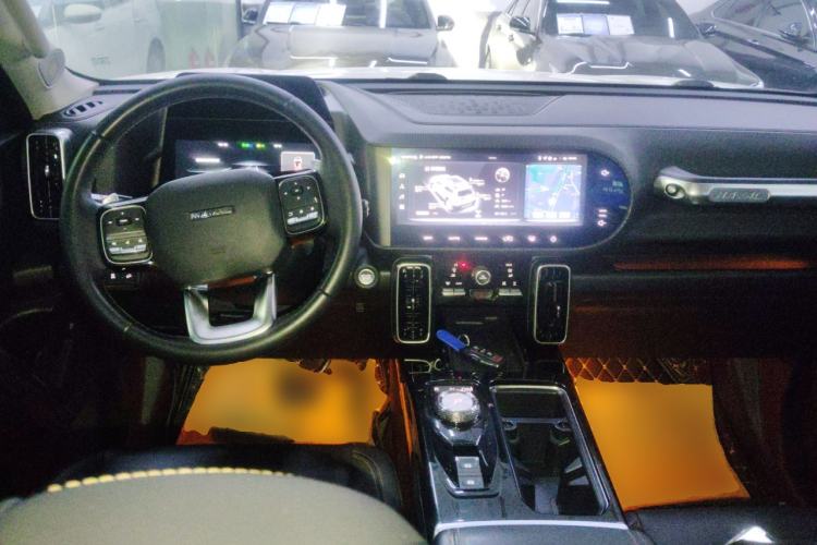 Used Haval DARGO 2021 Revised Version 2.0T DCT Four-Wheel Drive "Hao Tian Que" Edition Center Console