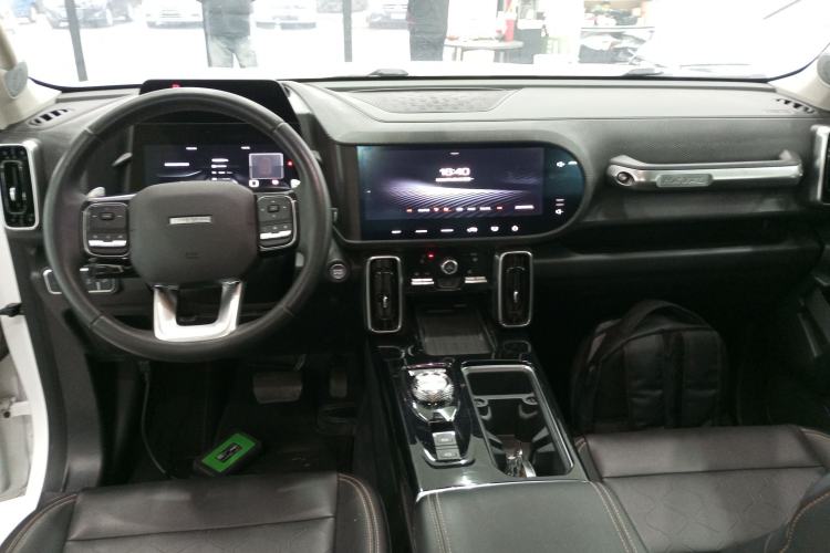 Used Haval DARGO 2021 1.5T DCT Two-Wheel Drive Border Collie Edition Center Console