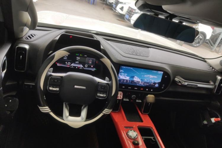Used Haval DARGO 2021 1.5T DCT Two-Wheel Drive Border Collie Edition Center Console