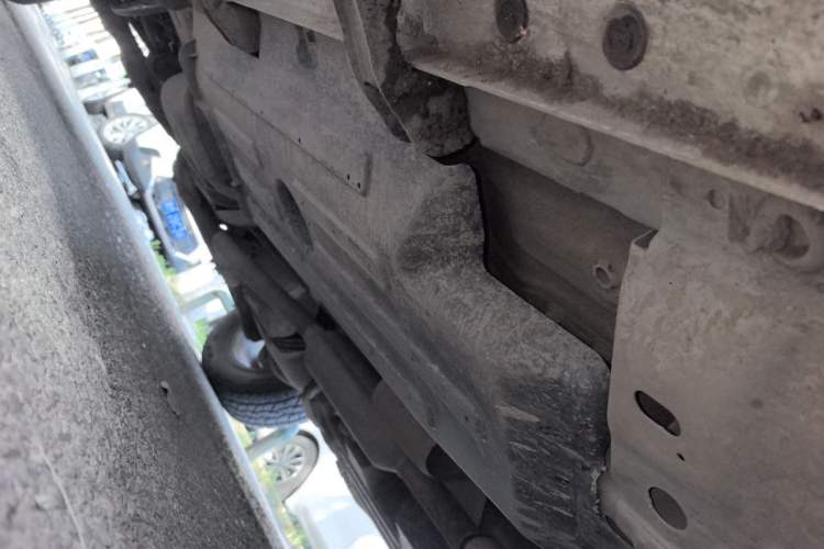 Used Haval DARGO 2021 2.0T DCT All-Wheel-Drive "Hao Tian Quan" Edition Chassis Front Right