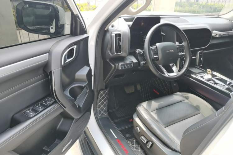Used Haval DARGO 2021 Revised Version 2.0T DCT Four-Wheel Drive "Hao Tian Que" Edition Driver Seat