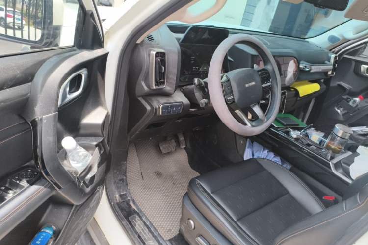 Used Haval DARGO 2021 1.5T DCT Two-Wheel Drive "Mǎquǎn" Edition Driver Seat