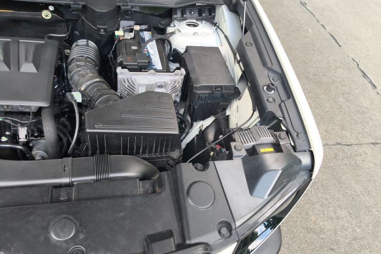 Used Haval DARGO 2021 1.5T DCT Two-Wheel Drive "Mǎquǎn" Edition Engine Bay Left