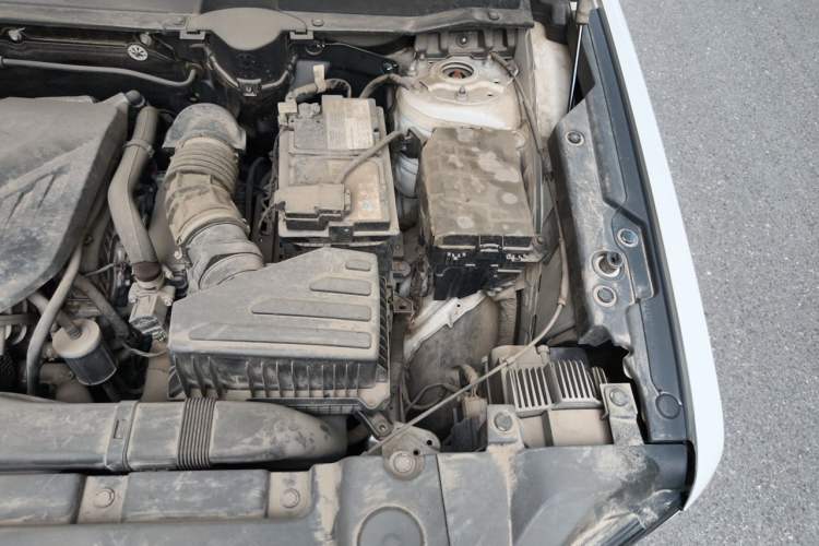 Used Haval DARGO 2021 2.0T DCT Two-Wheel Drive Chinese Mastiff Edition Engine Bay Left