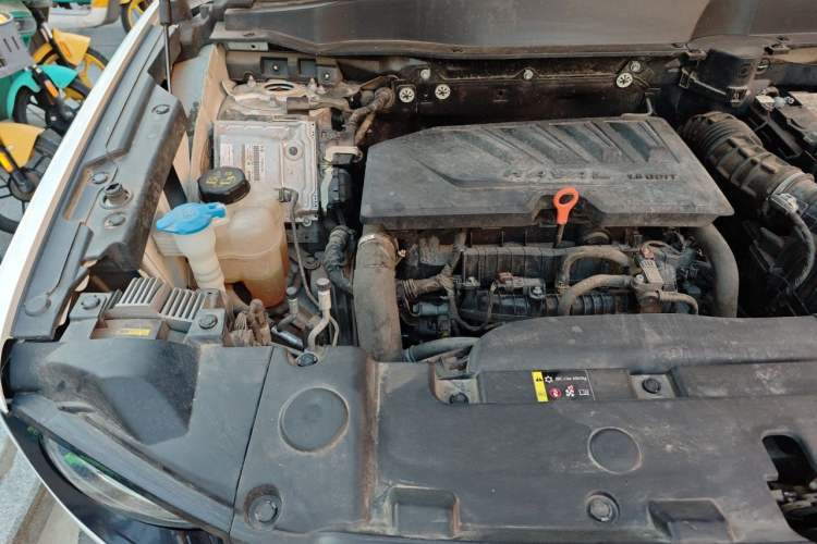 Used Haval DARGO 2021 1.5T DCT Two-Wheel Drive "Mǎquǎn" Edition Engine Bay Right