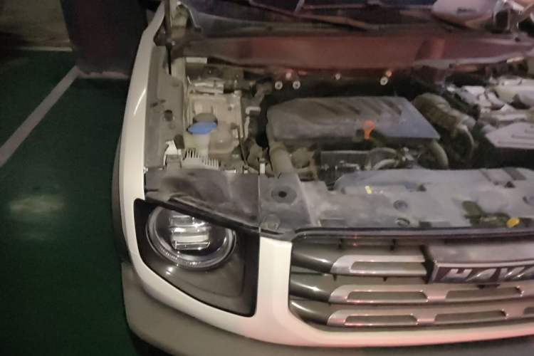 Used Haval DARGO 2021 1.5T DCT Two-Wheel Drive Labrador Edition Engine Bay Right